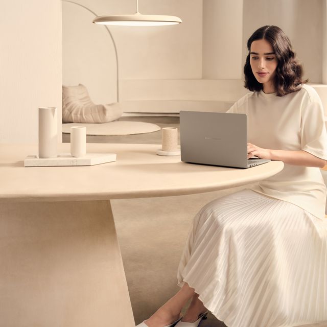 ASUS Zenbook A14_UX3407_Scenario photo_01